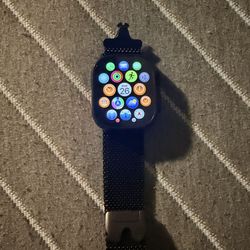 Shipping only barley used Apple  Watch ultra 3