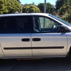 2005 Dodge Caravan