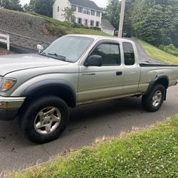 04Toyota Tacoma 