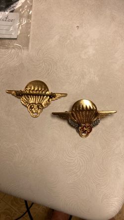 Military Parachutist Wing Badges – Set of 2