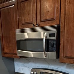 GE Profile Microwave