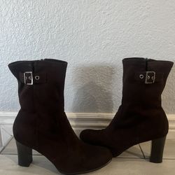 Women’s Brown Suede Boots