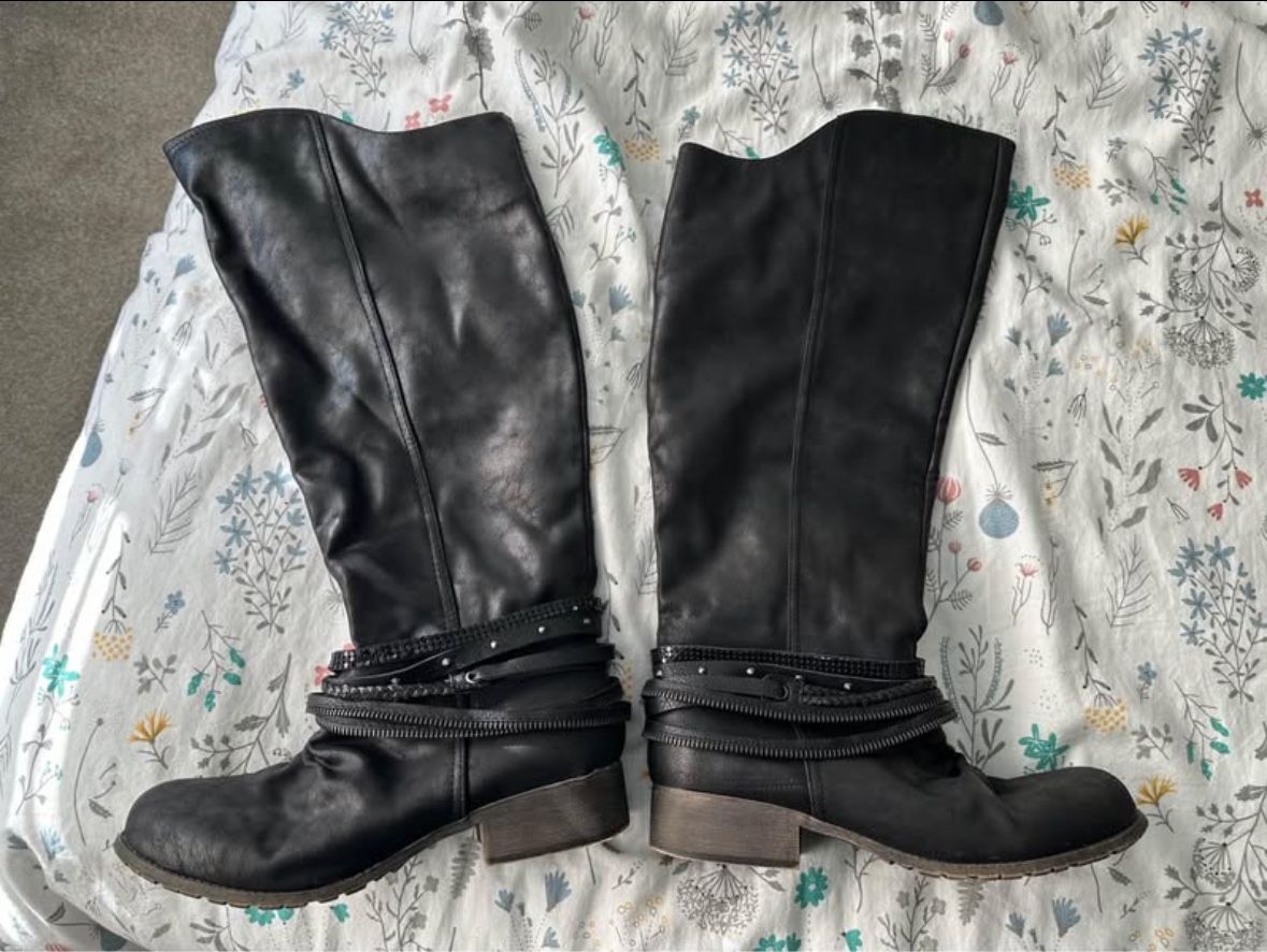 Like New Black Boots - $10