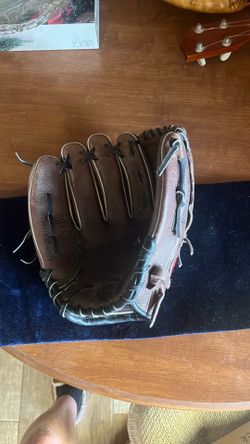 Child’s left hand ball glove