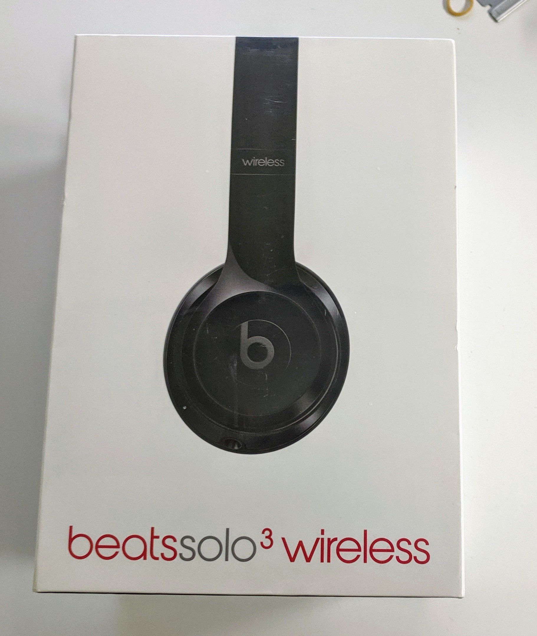 Brand New Beats Solo 3 wireless