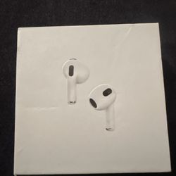 AirPods (3rd Gen) With Case
