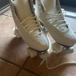 White papaison roller skates women’s size 11 men’s 10- New