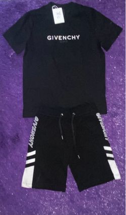 Givenchy set medium