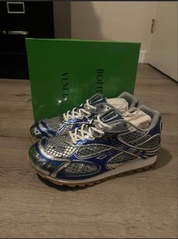 Blue Bottega Veneta