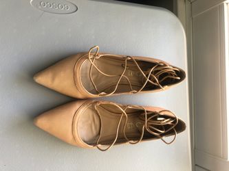 Aldo lace up flats size 7 tie golden accents
