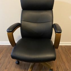 La-Z-Boy Executive Office Chair – Black Leather, Solid Wood Base – Excellent Condition