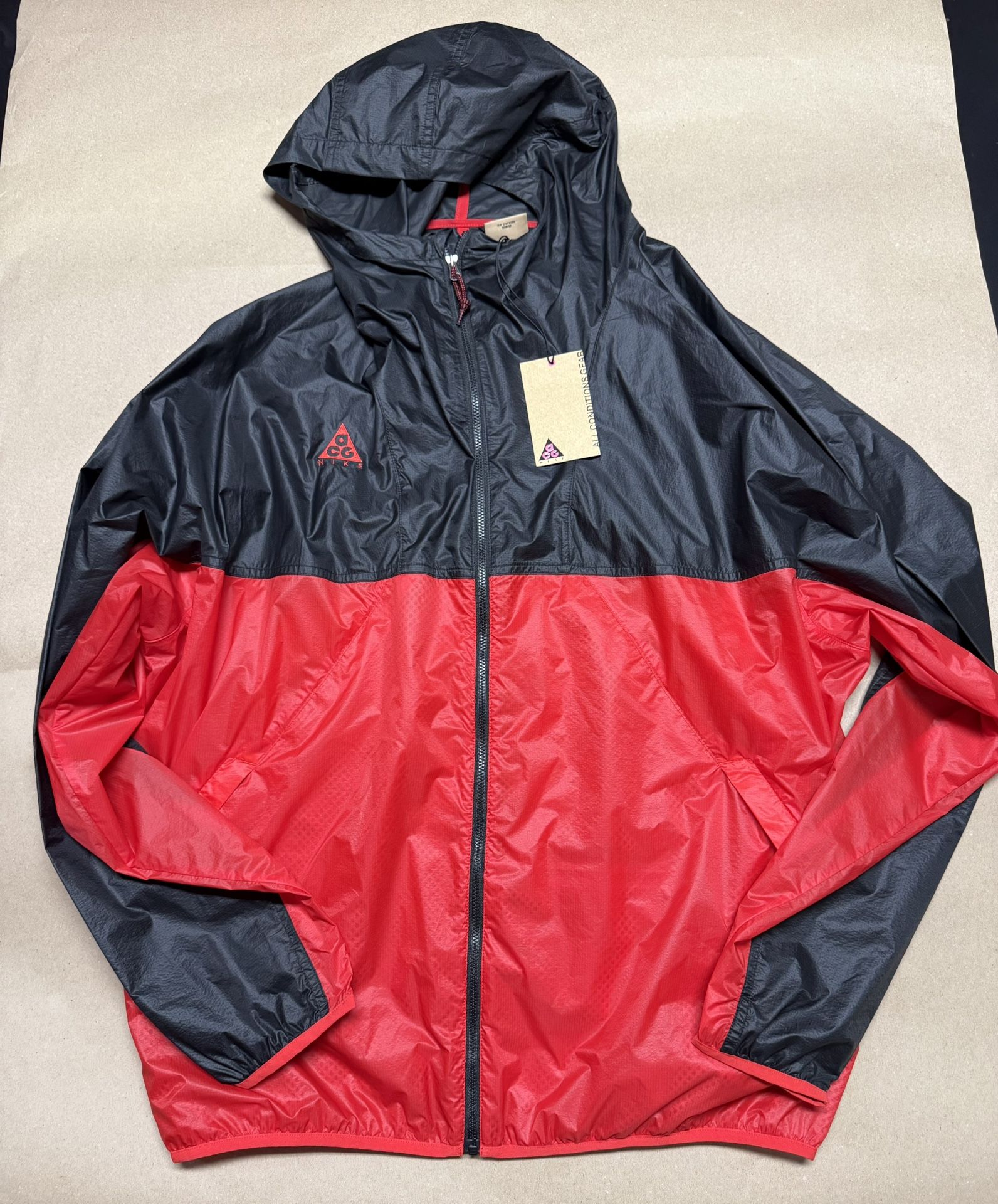 Nike ACG Lightweight Jacket University Red Black Extra Large XL NEW!