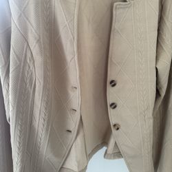 $10 To $40 New Used Shirts And  Dresses 