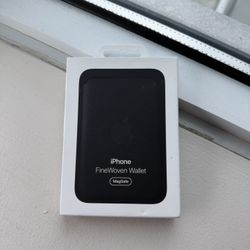 Apple Magsafe Wallet