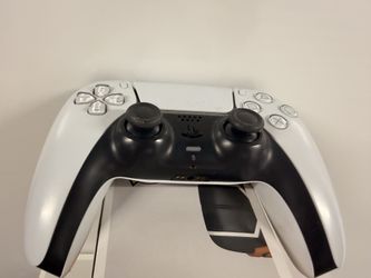 ony DualSense Wireless Controller (White) for the PlayStation 5.