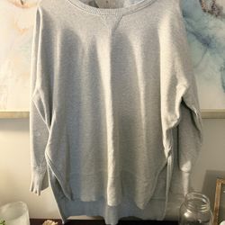 2 Women’s Sweatshirts - Gray & Pink XL