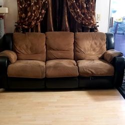 Three seater recliner