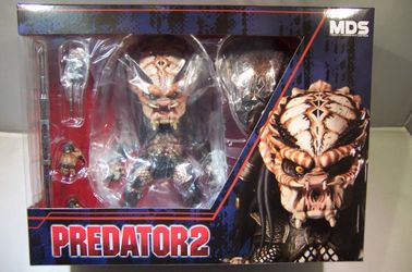 MDS MEZCO DESIGNER SERIES PREDATOR 2: CITY PREDATOR DELUXE ACTION FIGURE