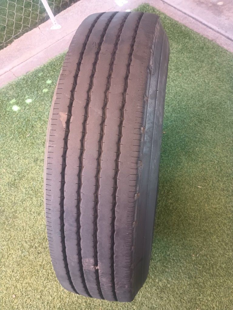 10R17.5 Sumitomo