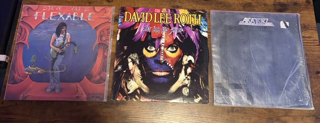 Steve Vai Records Bundle. Flex-Able, Eat ’Em and Smile, Disturbing the Peace (3 LPs)