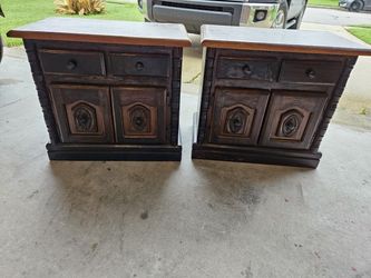 2 Nihgt Stands