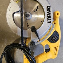 DeWalt Hypoid FRAMING Saw - EXCELLENT LIKE NEW STILL Condition‼️