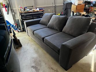Like new gray sofa