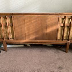 Silverstone Stereo Radio Phonograph 