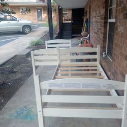 Twin Beds Hardly Used Can Be A Bunk Bed 