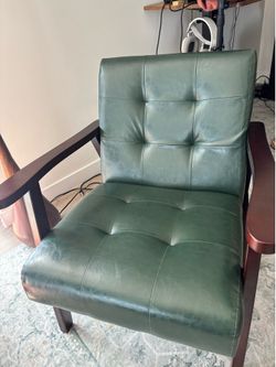 Wayfair Accent Chair – Brand New in Box – $130