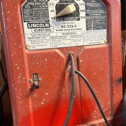 Lincoln 225-S Arc Welder 
