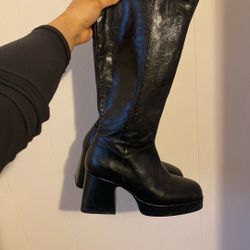Black Leather Boots 
