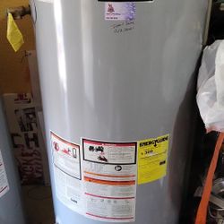WATER HEATER GAS 75" GALLON EXCELLENT CONDITION WITH 6 MONTHS WARRANTY PRICE $350 THERE IS A DELIVERY/INSTALLATION FEE $ PLEASE 