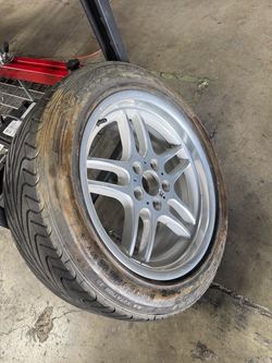BMW E38 front wheel M Parallel 18x8 OEM like new Michelin Pilot Sport tire