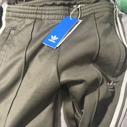 Adidas pants olive strata
