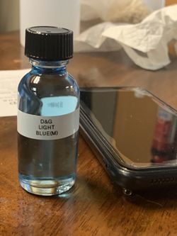 D&G light blue (m) body oil fragrances
