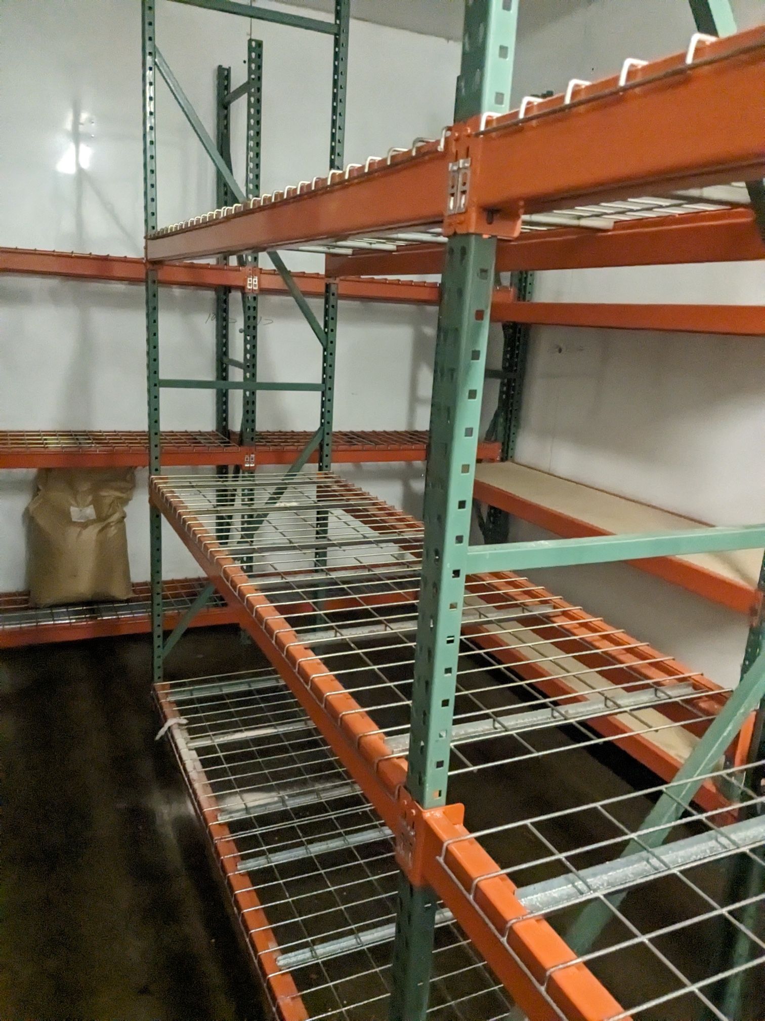 Bulk Pallet Racks for Sale in Los Angeles, CA - OfferUp