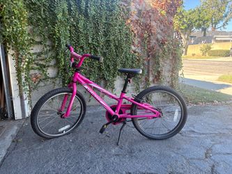 Specialized Hotrock 20 girls’ mountain bike