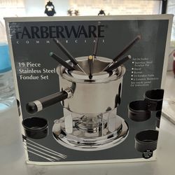 Fondue Set Brand New Farberware W/ Recipe Book $10