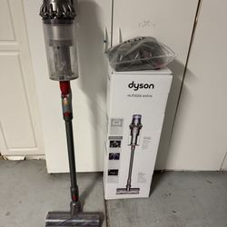 Dyson Vacuum 