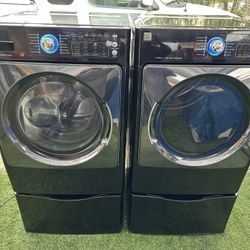 (Purple) Kenmore Elite Steam • Vibration • Guard Front Load Washer And electric⚡️ Dryer On Pedestals! 