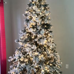 Pre Lit Christmas Tree 