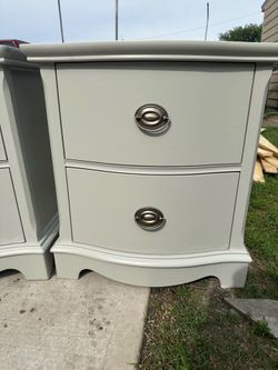 1  Naitstand light gray