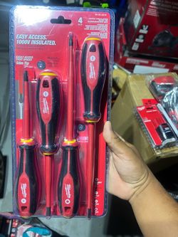 New Milwaukee insulated screwdriver driver set
