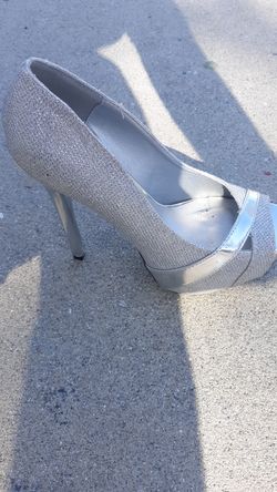 Silver pumps