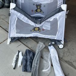 Portable Baby Playard With canopy - Play Pen