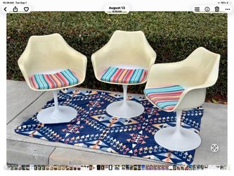 4 tulip chairs     Best reasonable offer