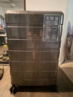 Medium Luggage