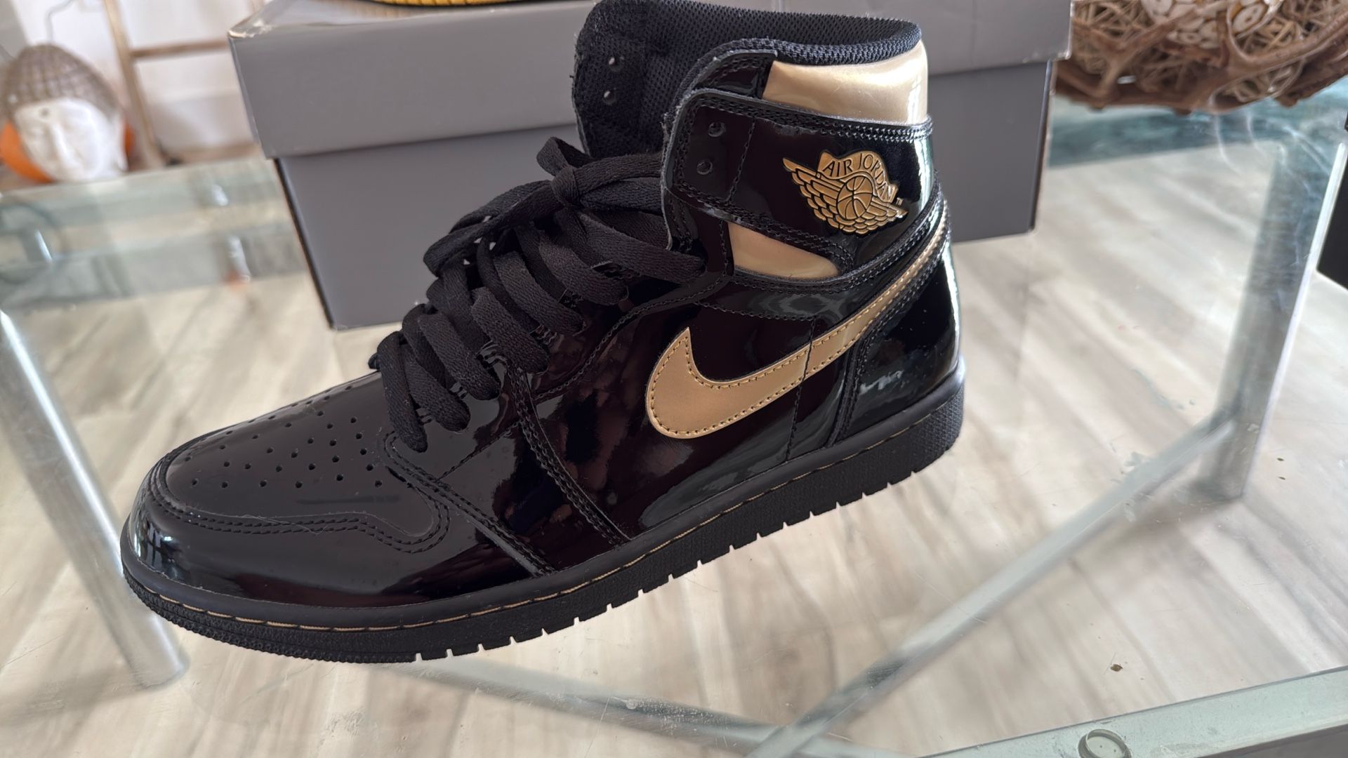 Jordan 1 High Top Men’s Size 9.5