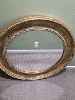 Round Mirror
